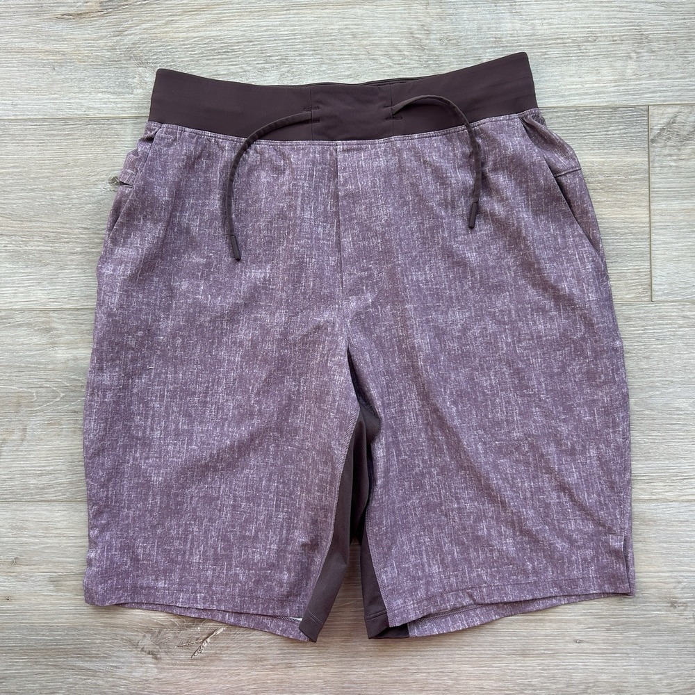 Lululemon Shorts Men Small Sunbleached‎ Cherry Cola T.H.E Wicking Liner M7ADNS